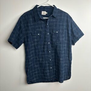 Men's Flint and Tinder seersucker shirt large blue